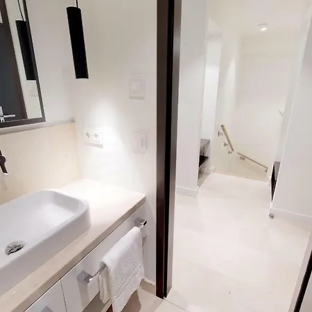 White Pearl 0.05 * تيميندورفير ستراند